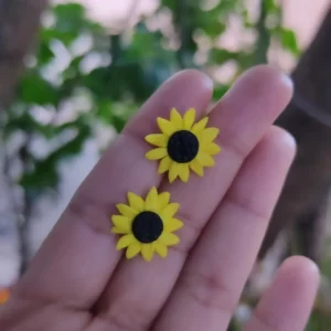 Sunflower studs