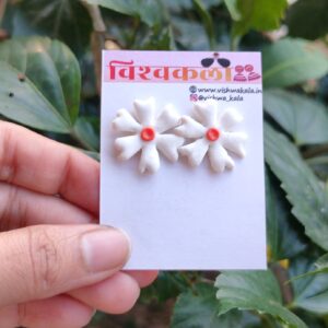 Prajkta Big Studs